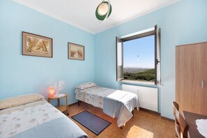 2 chambres, Wi-Fi gratuit, draps fournis