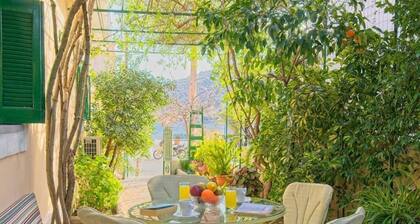 Villa Pergantini few Meters From the Sea!!