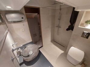 淋浴設備、提供毛巾、番梘、廁紙