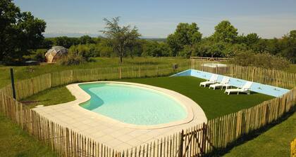 Gîte Japonais 2 à 4 Personnes, Piscine, SPA et vue sur les Pyrénées