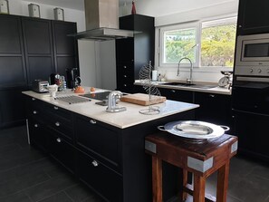 Fridge, microwave, stovetop, dishwasher - Villa "Casa Cactus" with Private Pool, A/C & Wi-Fi (Jávea)