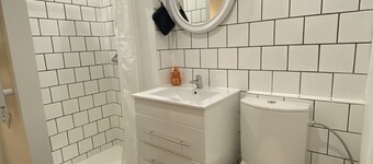 Cosy house with full amenities close to place de la republique