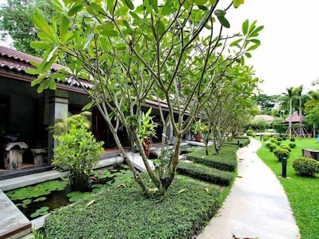 Garden. Namsai Resort Kanchanaburi
