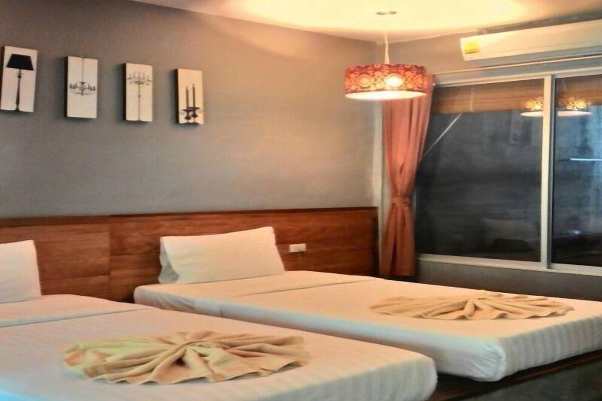 1 makuuhuone, tallelokero huoneessa, työpöytä, pimennysverhot