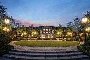 Garden - Azure Reserve Deqing (DEQING)