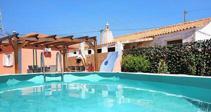 Villa "At-tunis" with Private Mini Pool, Private Terrace & Wi-Fi