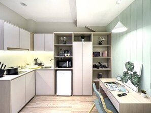 Manhattan Queen Studio | Private kitchen - (Singapore)