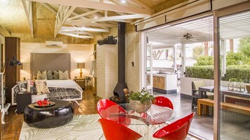 1 habitación, ropa de cama de alta calidad, wifi gratis y ropa de cama 