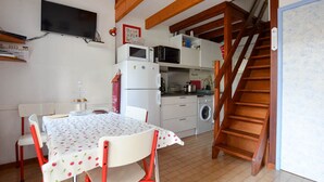 Unclassified image, 5 of 20, button - House with shared pool - La Palmyre, 6 people (La Palmyre)