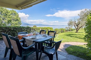Business Apartment | Terrace/patio - San Sivino Apartments with pool by Wonderful Italy (Manerba del Garda)