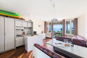 City Apartment | Private kitchen | Fridge, microwave, electric kettle, toaster - San Sivino Apartments with pool by Wonderful Italy (Manerba del Garda)