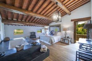 18 bedrooms, iron/ironing board, WiFi, bed sheets - Villa Terra di Siena - Homelike Villas (Greve in Chianti)