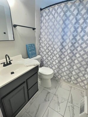 Hair dryer, towels - Crepe Myrtle Cottage 4 bd 2 ba (Rehoboth Beach)