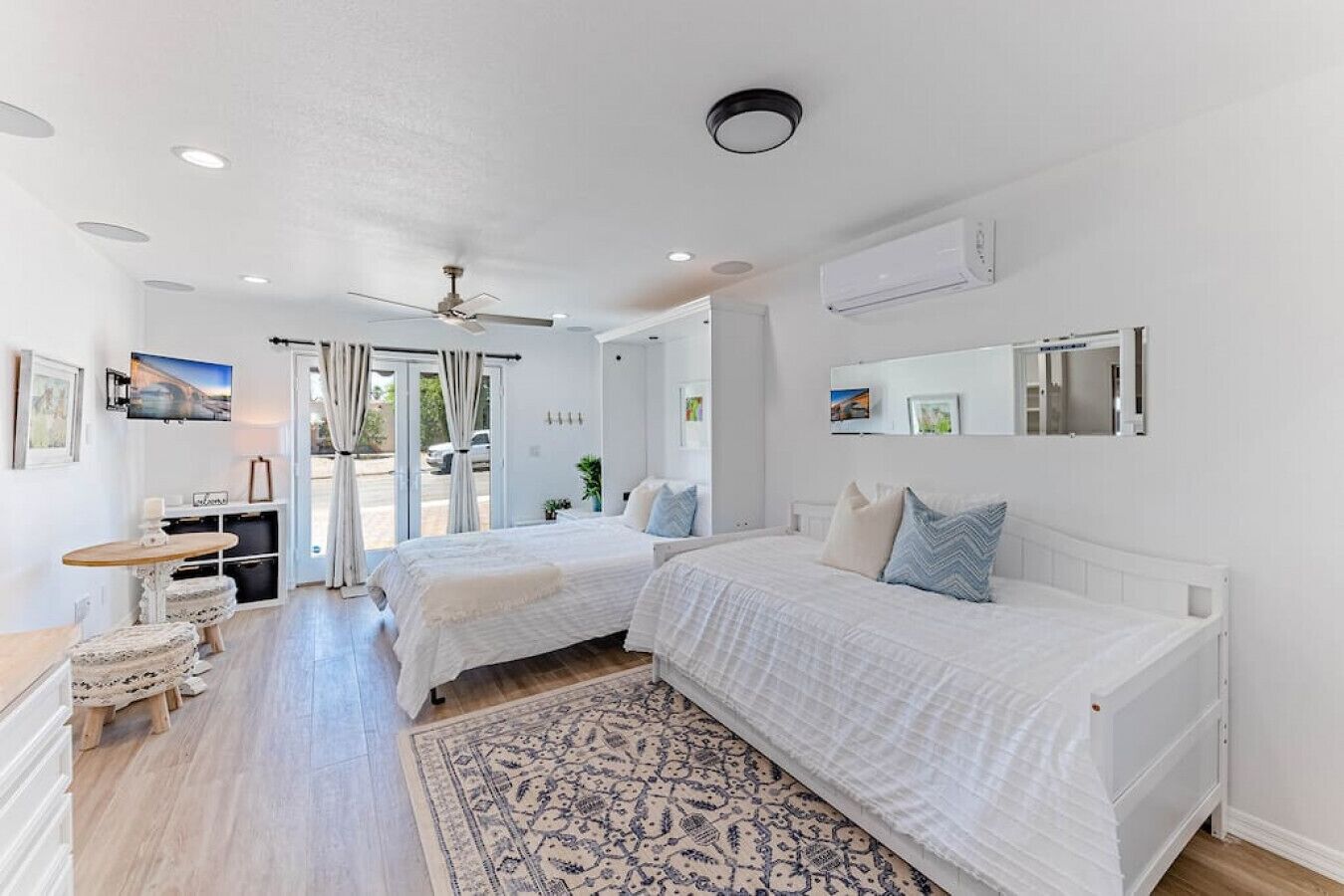 4 chambres, bureau, lit parapluie, Wi-Fi gratuit