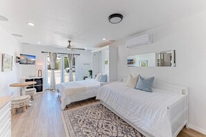 4 habitaciones, escritorio, cuna de viaje y wifi gratis