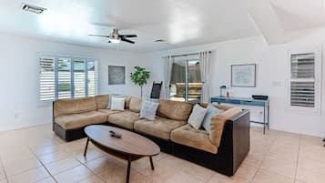 Smart-tv och bordsfotboll