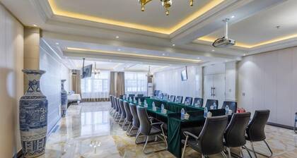 Erenhot Weihao Hotel