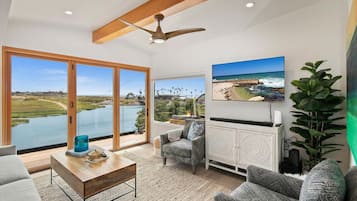 Smart TV, fireplace, offices, computer monitors