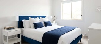 Bright 1BR Apt near Manchester Station, Sleeps 3