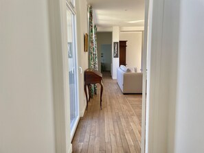 Interior - L'orangerie des Ursulines (Bayeux)