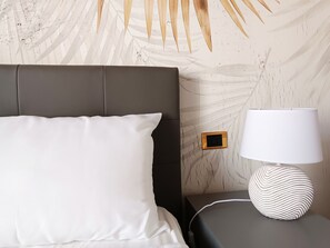 City Apartment | 1 bedroom, iron/ironing board, free WiFi