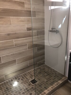 Dusche, Haartrockner