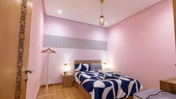 2 bedrooms, iron/ironing board, travel crib, free WiFi