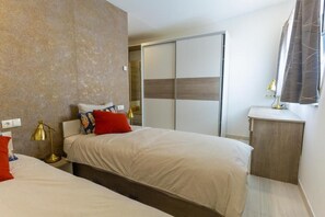 Business Room | 1 bedroom, laptop workspace, soundproofing, free WiFi - La Siesta (Markovci)