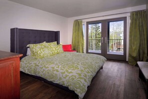 4 bedrooms, iron/ironing board, travel crib, WiFi - Anthracite Allure 4 BR, ski in/out, pet friendly, hottub (Mt. Crested Butte)