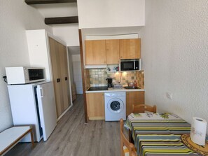 Microwave, oven, stovetop