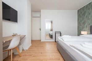 4 habitaciones, tabla de planchar con plancha y wifi gratis