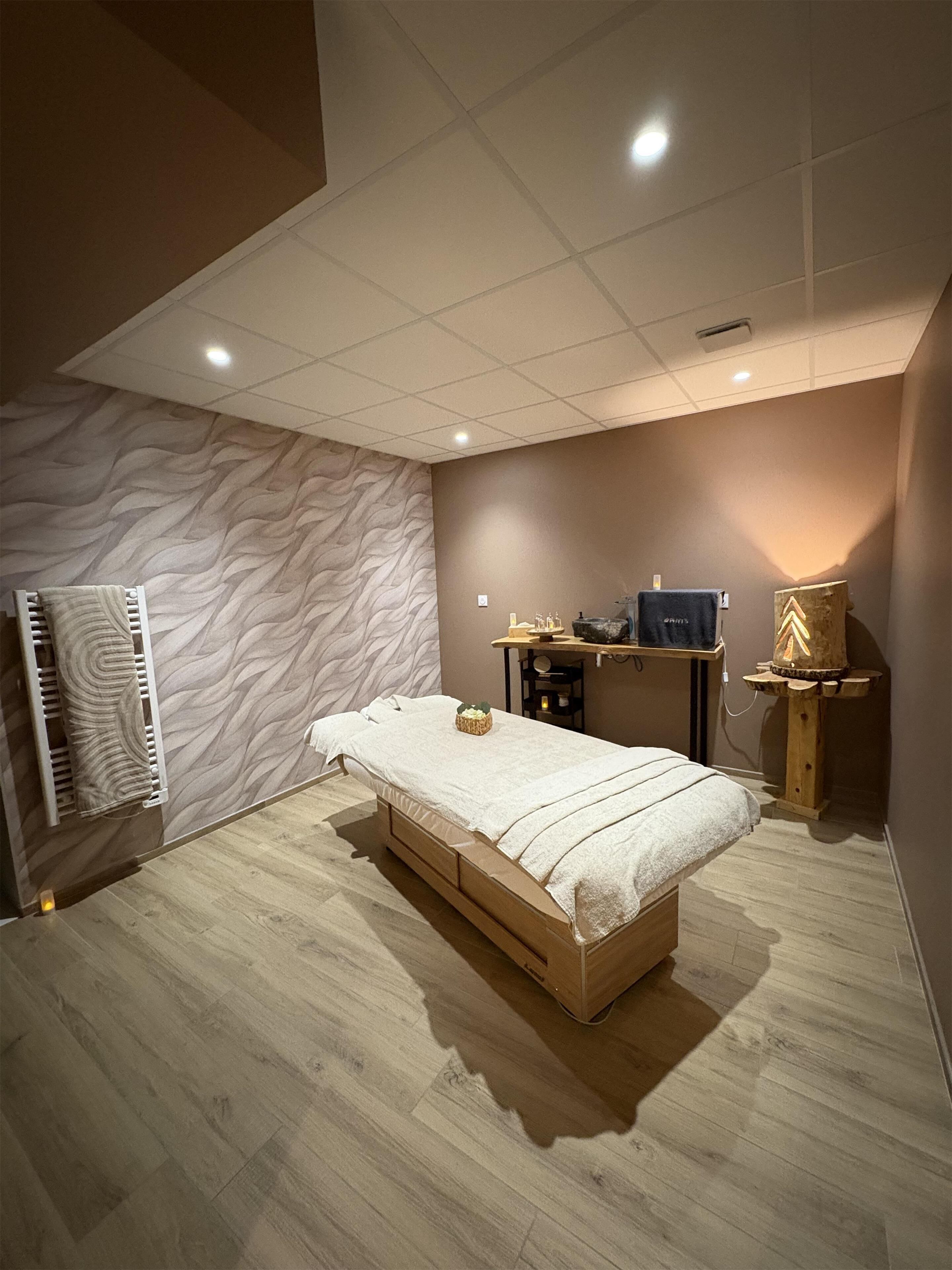 Espace de soins pour les couples, sauna, bain à remous, hammam, hammam