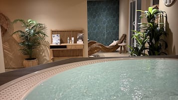 Sale per trattamenti di coppia, sauna, vasca idromassaggio, bagno turco