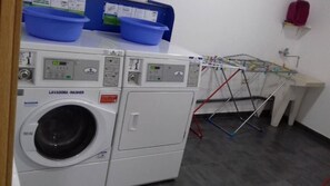 Dortoir Partagé | Blanchisserie