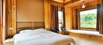 Caoxi Hepan Resort