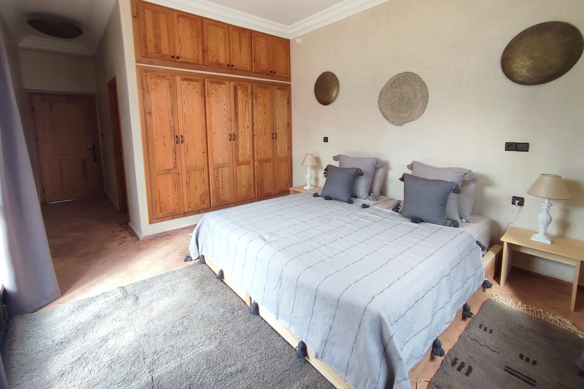 ห้องดีลักซ์ดับเบิล | 1 ห้องนอน, เครื่องนอนระดับพรีเมียม, Wi-Fi ฟรี, ผ้าปูที่นอน