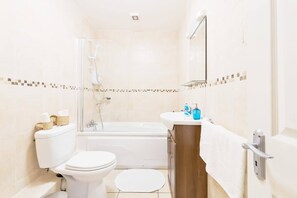 Doccia, asciugacapelli, asciugamani