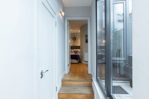 Interior - Central Location 2 Bedroom 2 Bathroom Fast WIFI (Dublin 8)