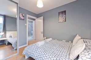 1 bedroom, iron/ironing board, travel cot, WiFi