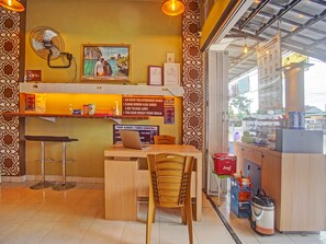 Reception - Super OYO 91689 Homestay Syariah Imah 2 (Bandar Lampung)