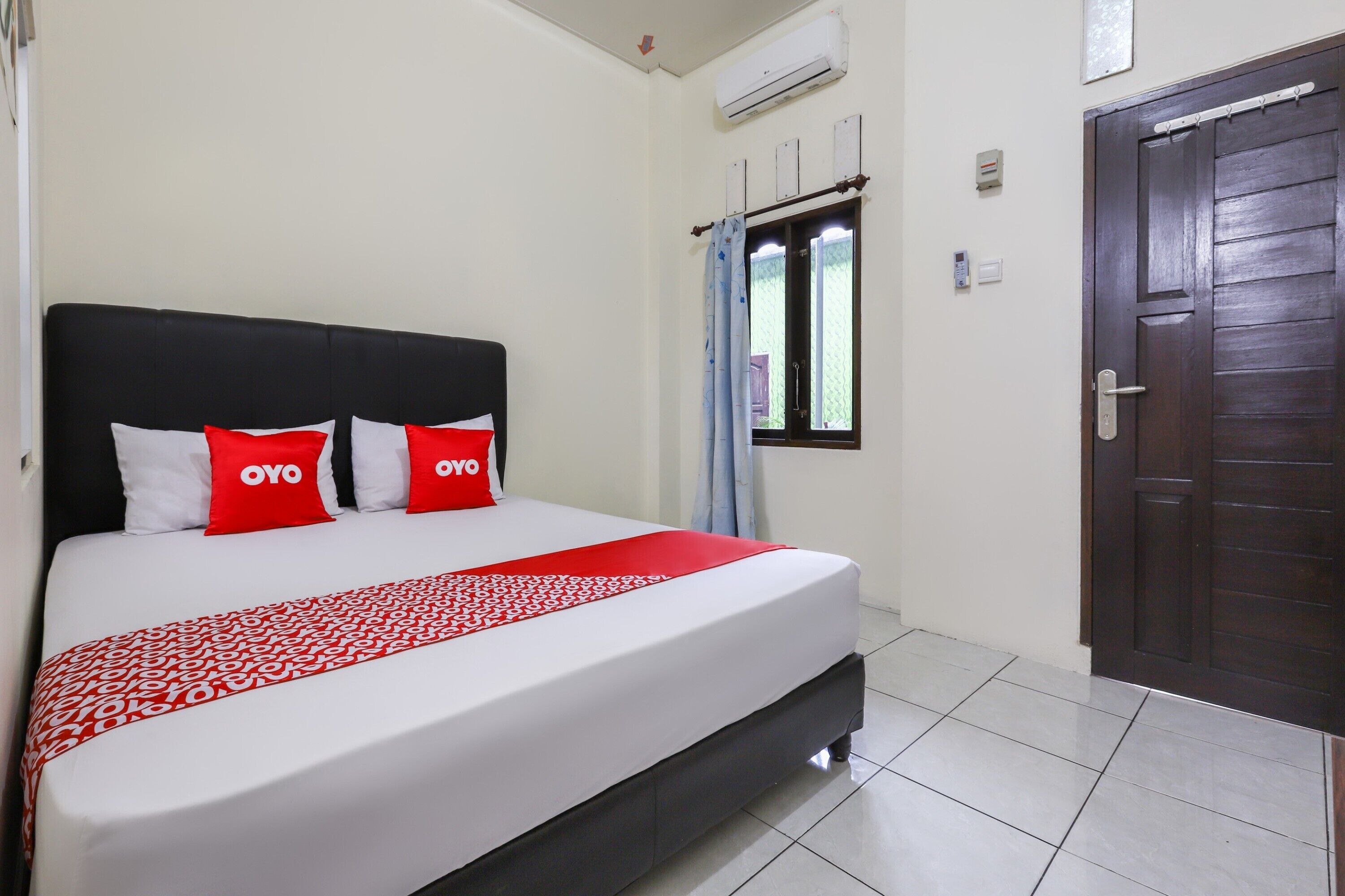 economy double room | desk, free wifi, bed sheets