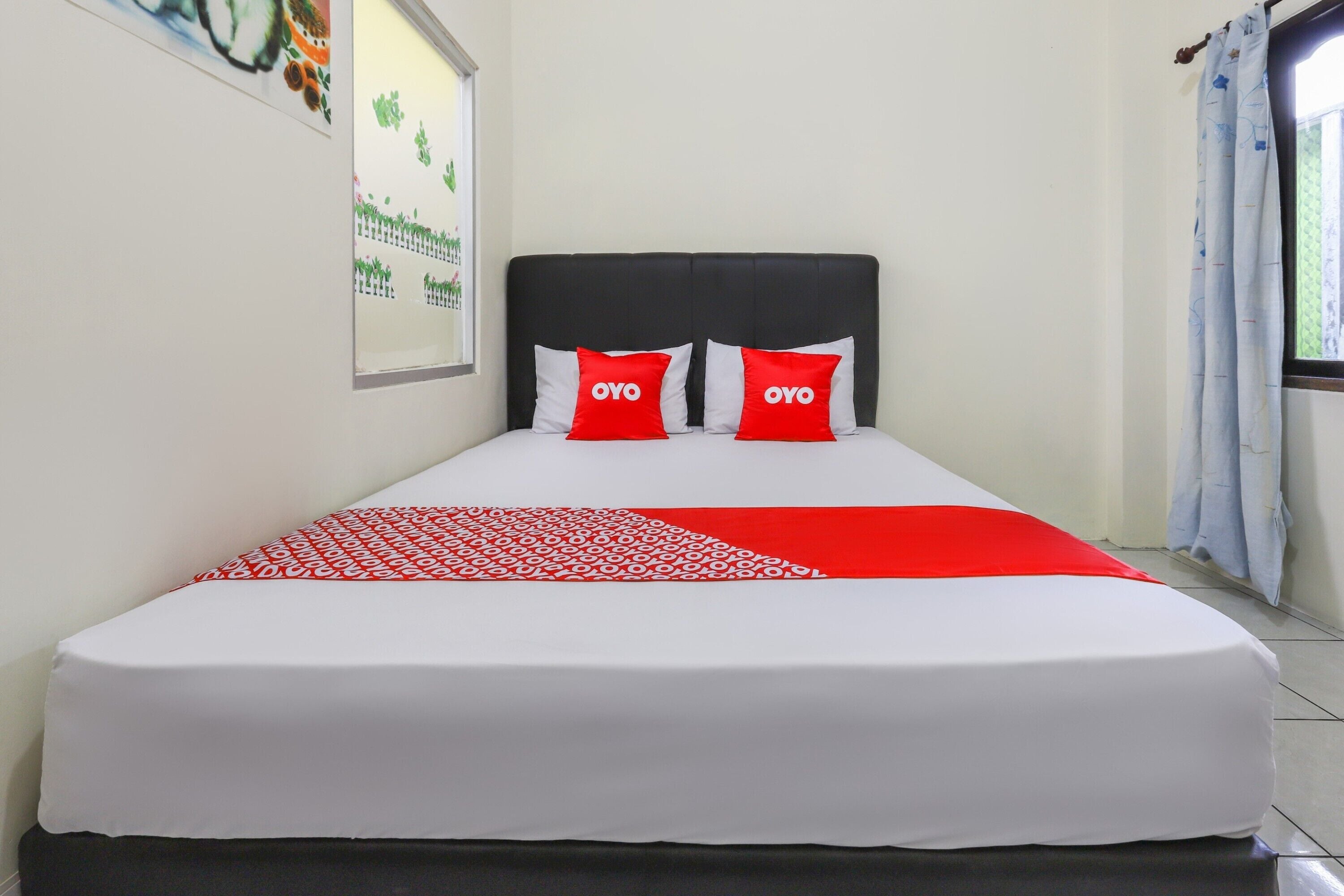 economy double room | desk, free wifi, bed sheets