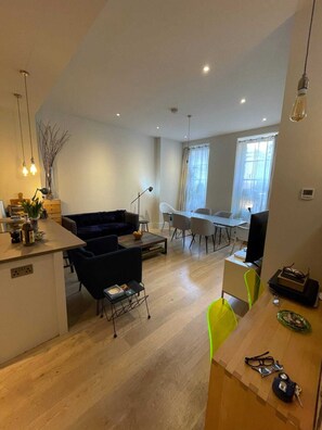 Basic Apartment, Multiple Beds | Interior