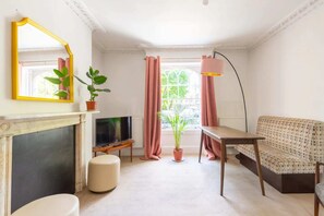 Basic Apartment, 2 Double Beds | Living area | TV - Charming & Central 2BD Flat - Islington (London)
