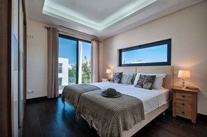 4 quartos, cofres nos quartos, ferros/tábuas de passar roupa