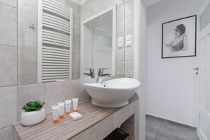 公寓, 1 間臥室, 廚房 | 浴室 | 淋浴設備、提供毛巾