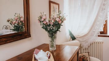 Habitación individual tradicional | Escritorio, espacio para trabajar con laptop y wifi gratis