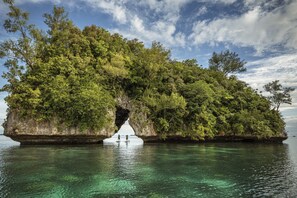 Point of interest - Four Seasons Explorer, Palau - Cruising Resort (Koror)
