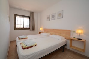 2 chambres, accès au Wi-Fi (inclus), literie fournie