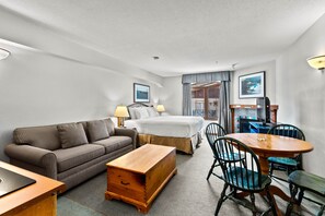 TV, fireplace - Hearthstone Lodge #328 (Sun Peaks)